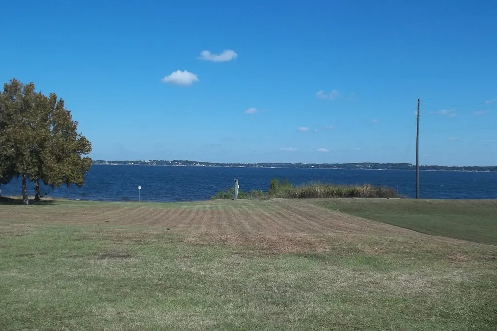 Lago Minneola junto al centro histórico de Clermont, Florida