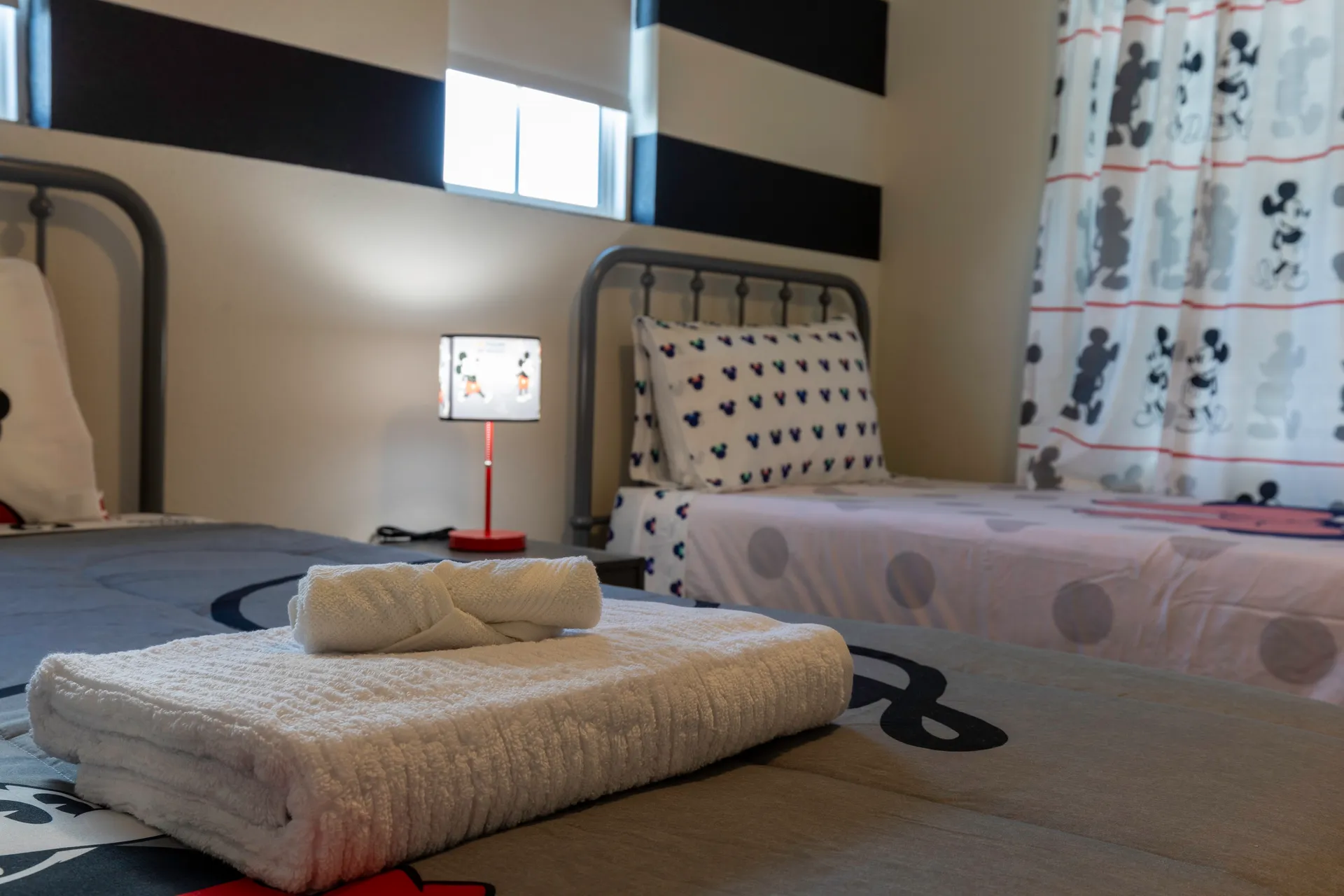 Dormitorio Mickey Detalle Camas